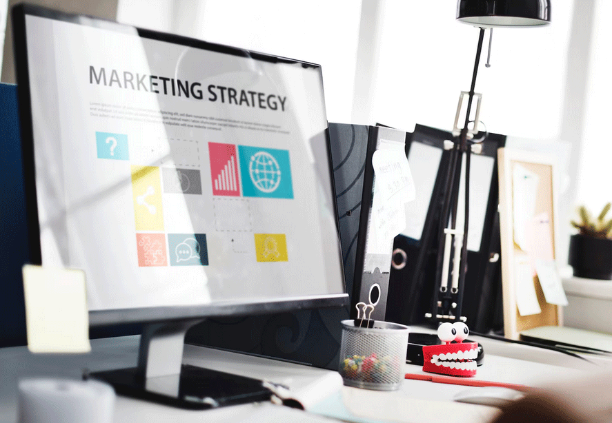 Content Marketing vs Social Media Marketing: Which is Better for Your Project?